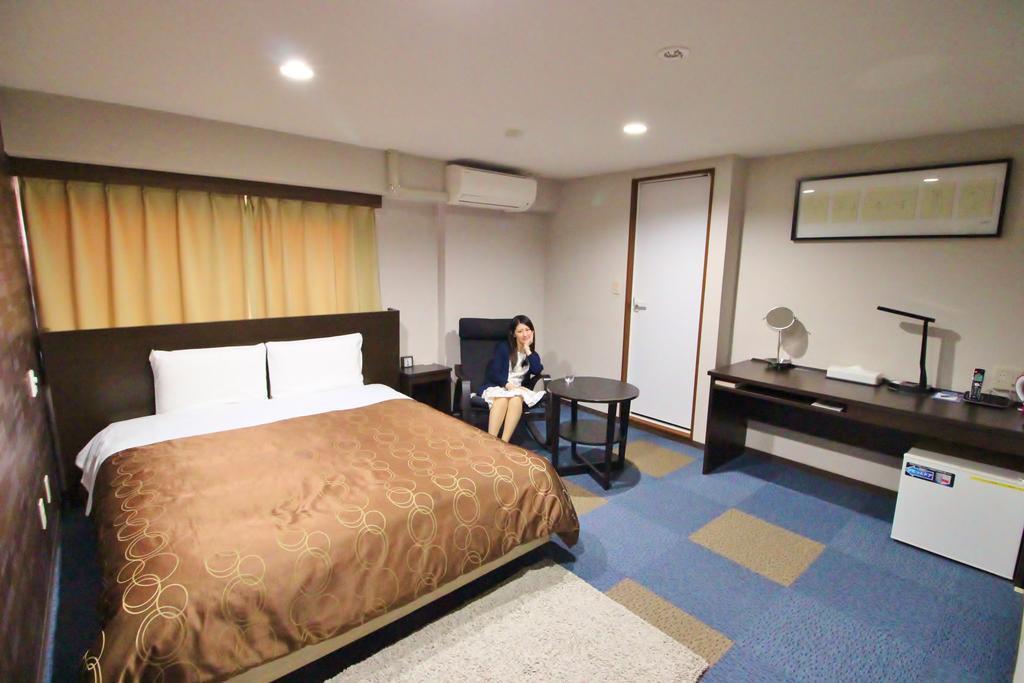 Business Hotel Ban Tokyo Esterno foto