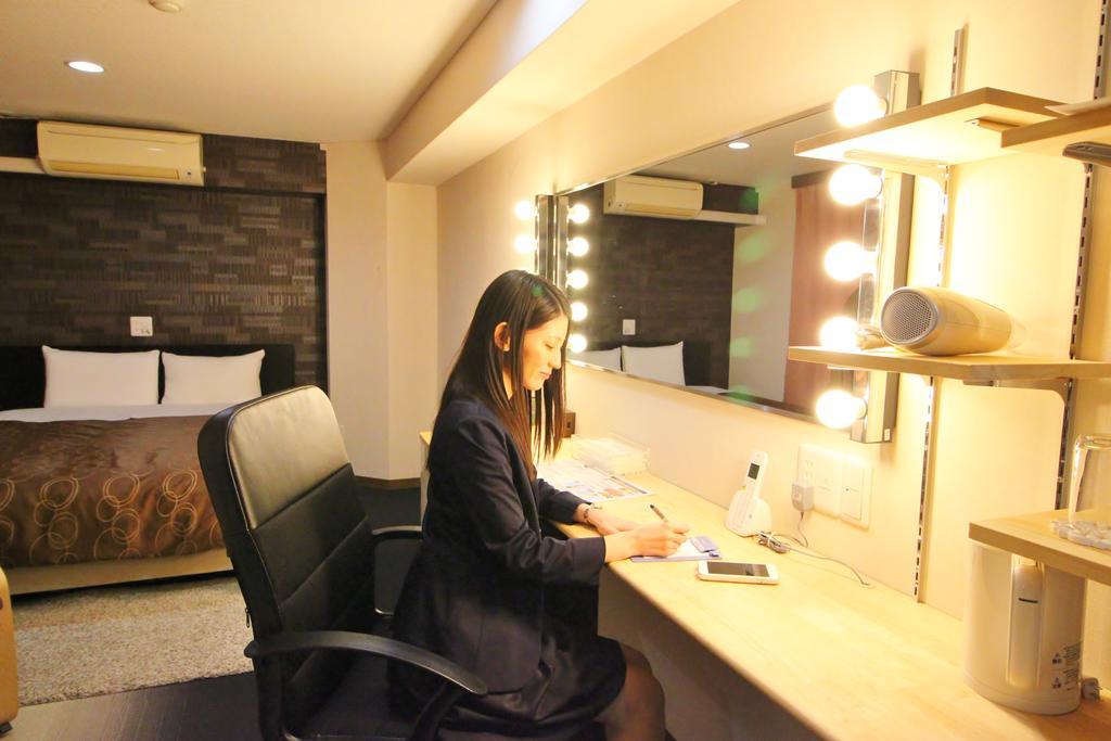 Business Hotel Ban Tokyo Esterno foto